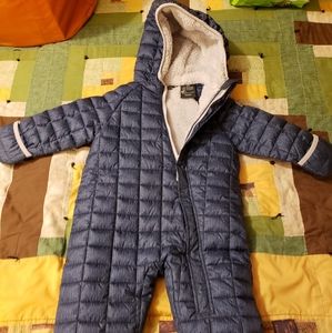 Kids snowsuit